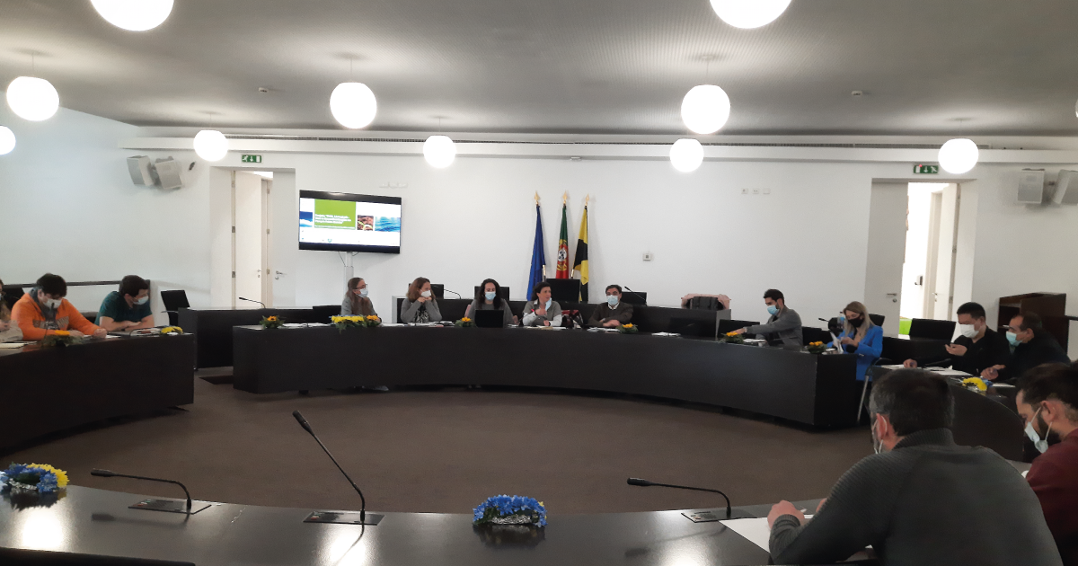 Local shops located at Adão Barata Park in Loures meet to discuss environmental and social concerns associated with sustainable production and consumption